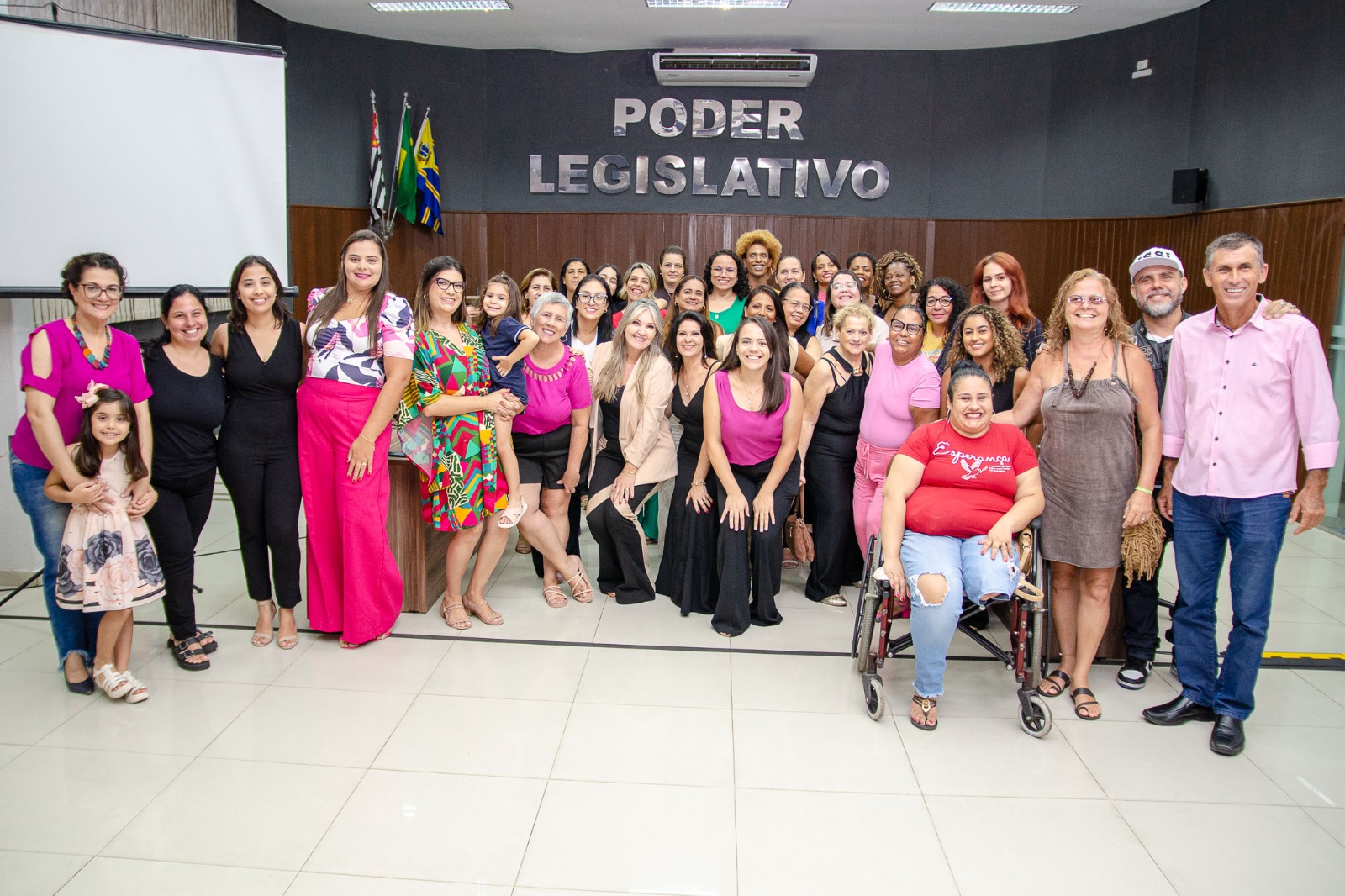 CÂMARA E PROCURADORIA ESPECIAL DA MULHER PROMOVEM EVENTO EM HOMENAGEM AO DIA INTERNACIONAL DAS MULHERES